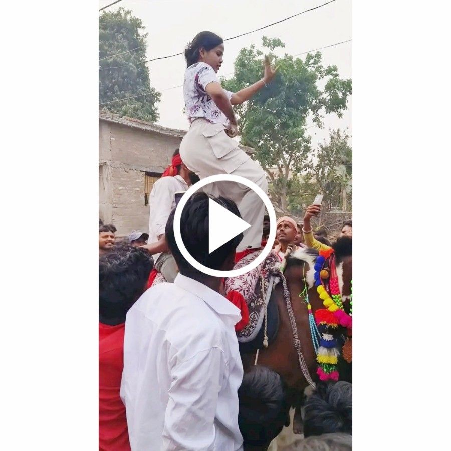 Dulhe Ki Behen Ka Dance